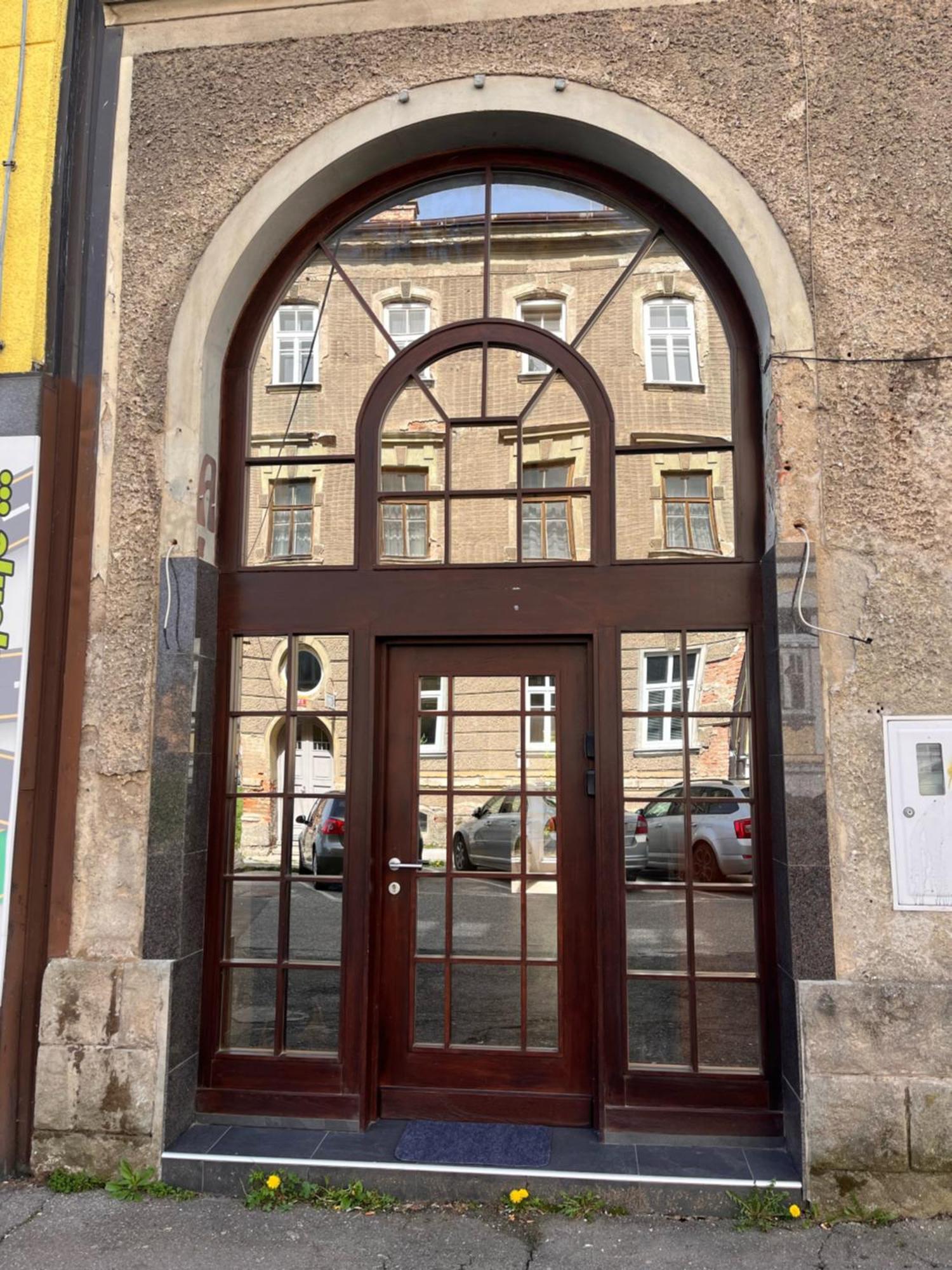 Lilan Apartment Maribor Exterior photo